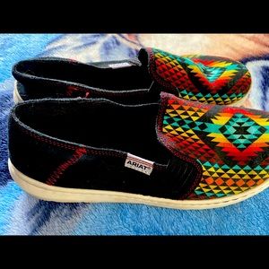 Women’s Casual Shoes